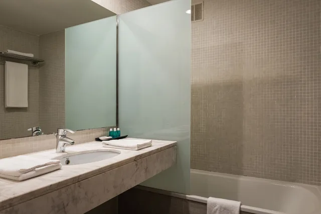 Executive, Triple, Twin Beds, Sofa, Hotel Augusta Barcelona Valles 8/8