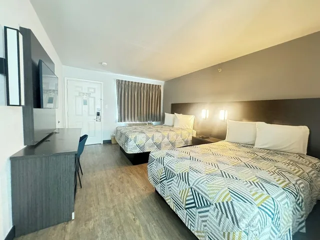 غرفة قياسية بسريرين مزدوجين للمدخنين، Masters Inn Tucker 1/7