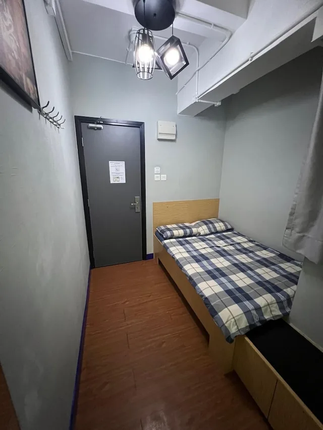غرفة اقتصادية بسرير مزدوج، Check Inn Hk - Hostel 1/4