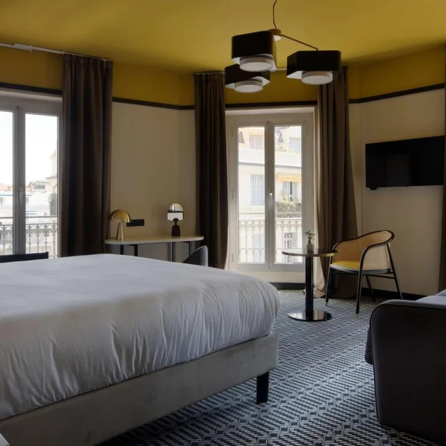 Junior Suite, King Bed, Best Western Premier Hotel Roosevelt 5/10
