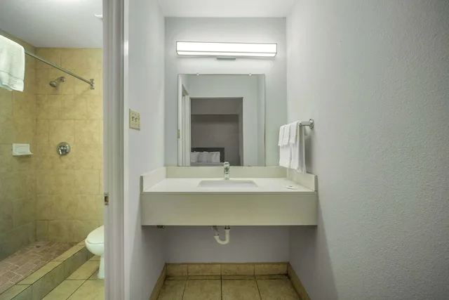 غرفة ديلوكس بسرير كينج، Motel6 San Antonio, TX – I-35 North Corridor 8/9