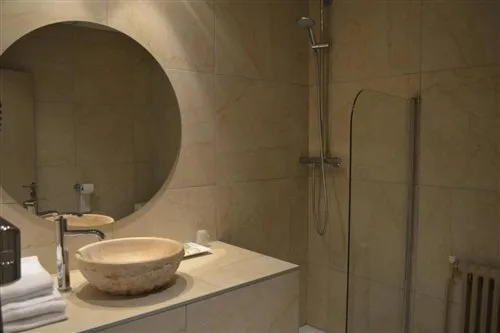 غرفة سوبيريور بسرير كوين، Hotel Terminus 3/3