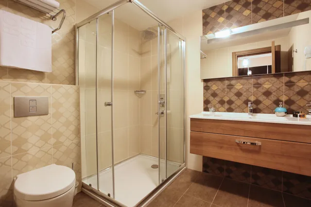 جناح كومفورت بأربعة أسرّة، Balturk House Hotel 5/6