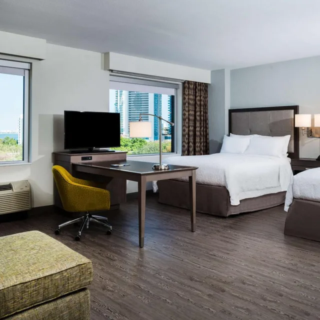 جناح استوديو بسريرين كوين مع أريكة، Hampton Inn & Suites Miami Wynwood Design District 2/5