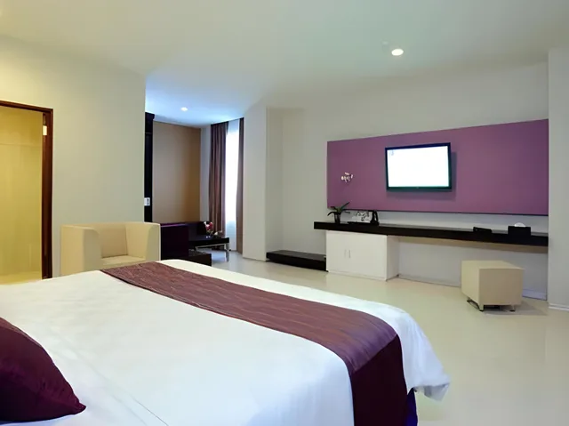 Cabana, Suite، Lombok Plaza Hotel Convention 1/1