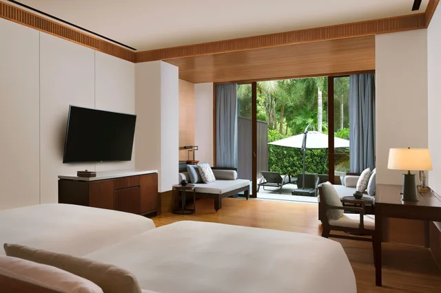Deluxe, 2 Double Beds, Pool Side، Le Meridien Shimei Bay Beach Resort & Spa 1/10
