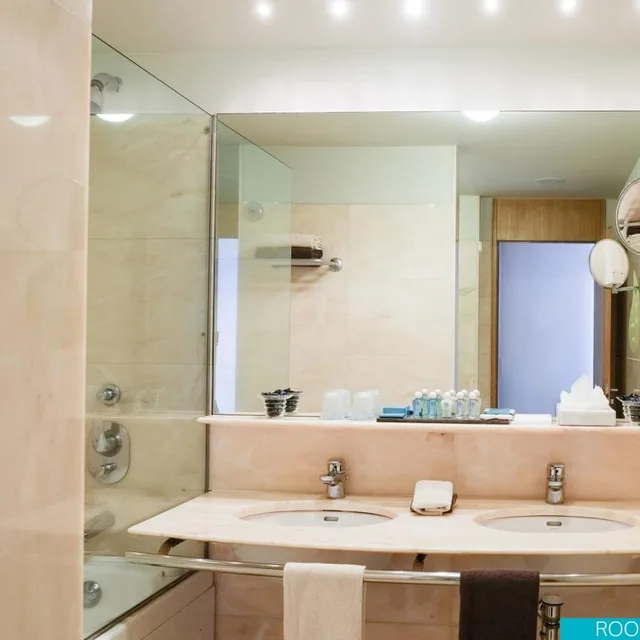 Master, Suite, King Bed, Sea View، Vidamar Resort Madeira 3/4