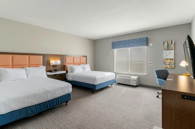 غرفة بسريرين كوين لذوي الإعاقة، Hampton Inn Colorado Springs Northeast CO 3/7