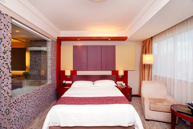 Elegant, Double Bed، Jingmin Central 2/6