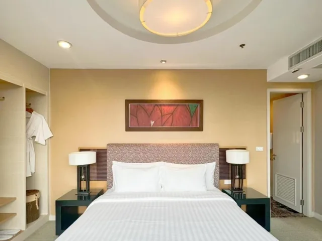 1 Bedroom, Deluxe, Suite, Bathtub, Urbana Sathorn Bangkok, Thailand 1/6
