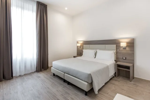 Superior, Double or Twin Bed, Balcony, Apollo Guest House 2/3