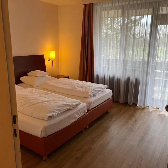 جناح جونيور بسرير كينج بشرفة، Hotel Heide-Kröpke 2/7