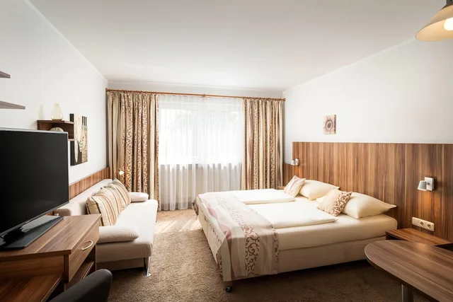 غرفة سوبيريور بسرير مزدوج، QU Hotel, Trademark Collection by Wyndham 2/5