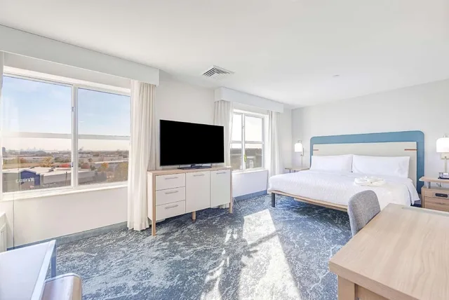 جناح استوديو بسرير كينج مع أريكة لذوي الإعاقة، Homewood Suites by Hilton East Rutherford - Meadowlands, NJ 3/5