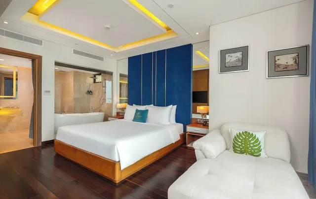 Suite, King Bed, Ocean Front، Mandila Beach Hotel Danang 1/5
