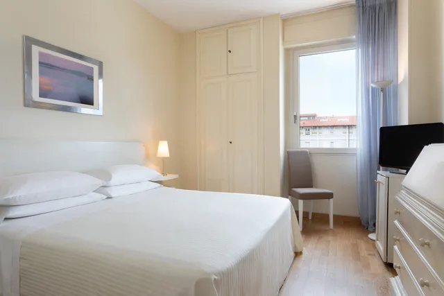 غرفة كلاسيكية بسرير مزدوج، Sina Astor Hotel 1/4