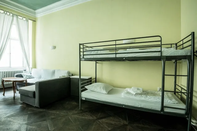 سكن مشترك مختلط بستة أسرّة، Charles Bridge Hostel & Apartments 1/2