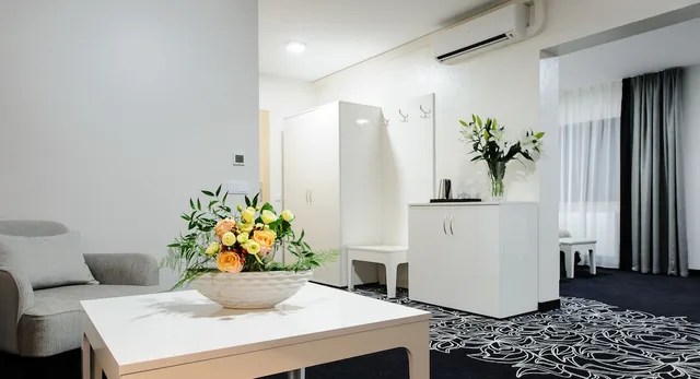 TeoDorka Med & Spa، تورون 25/41
