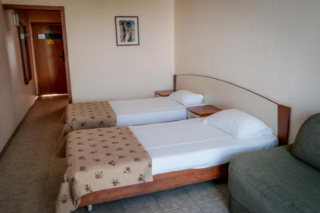 غرفة بسريرين منفصلين، MALIBU ALBENA 2/10