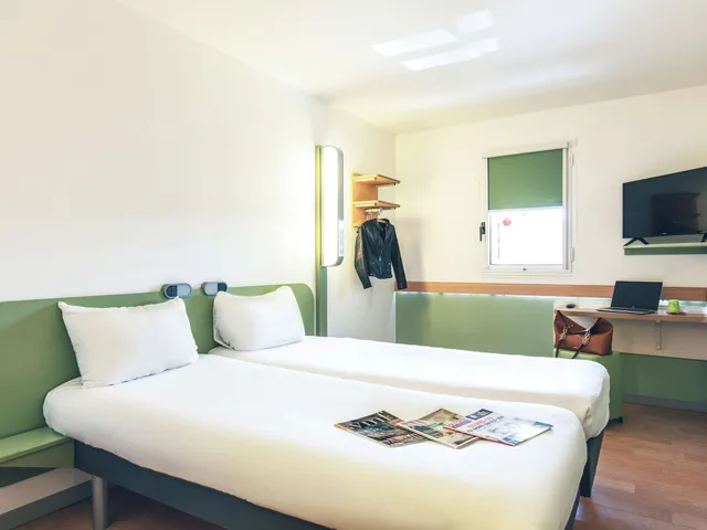 غرفة بسريرين منفصلين، Ibis Budget Lyon Confluence 3/10