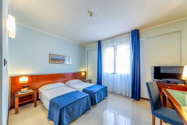 Room, Twin Beds, Le Torri Hotel 1/6