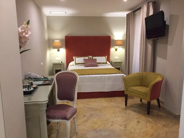غرفة بسرير مزدوج، ADRIANO HOTEL 4/4