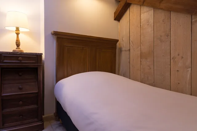 غرفة تقليدية ثلاثية بثلاثة أسرّة، Hotel the Originals Martigues Clair 7/10