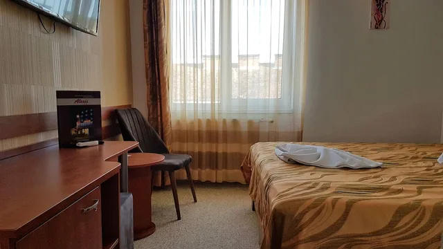 غرفة قياسية بسريرين منفصلين، Alexis Hotel 4/10