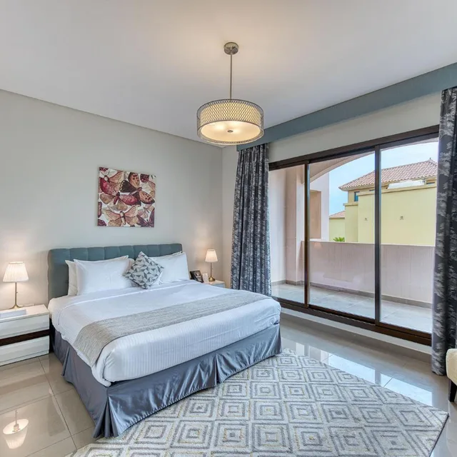 فيلا بسرير كينج، The Grove Resort Bahrain 3/6