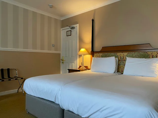 غرفة بسريرين منفصلين، Brook Mollington Banastre Hotel & Spa 1/6