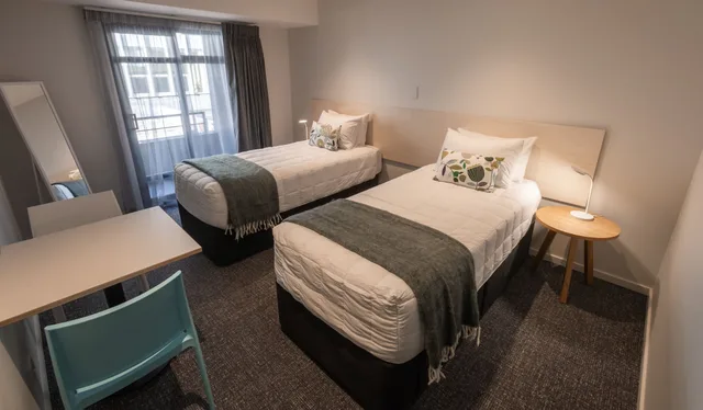 غرفة كلاسيكية بسريرين منفصلين بحمام مشترك، Hotel Give 5/9