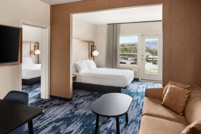 جناح بسرير كوين، Fairfield Inn & Suites West Kelowna 2/3