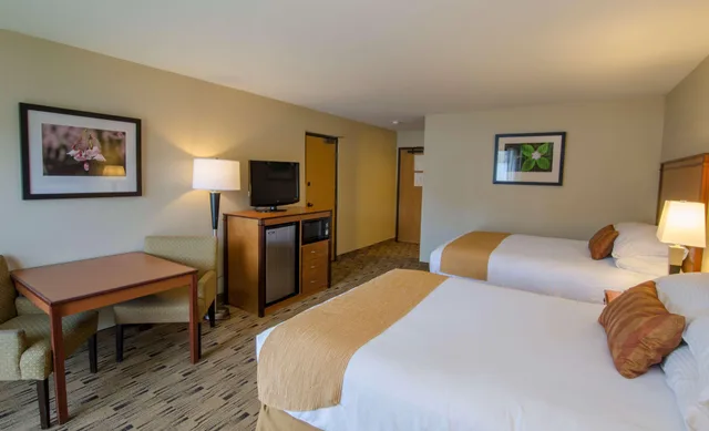 غرفة بسريرين كوين بإطلالة، Best Western Plus Hood River Inn 3/9