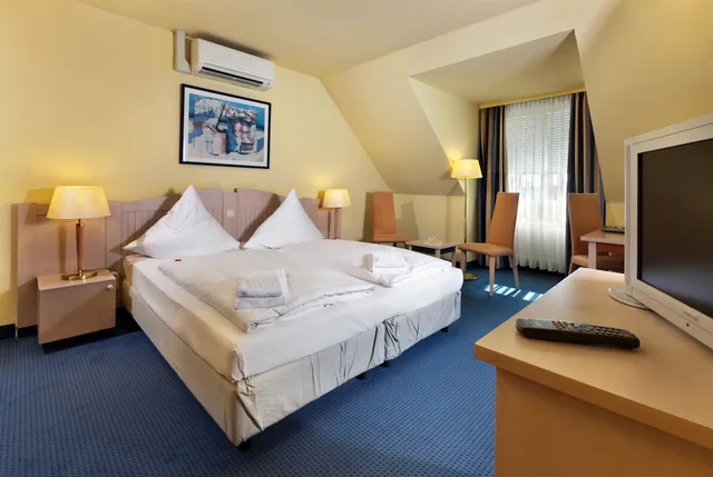 غرفة سوبيريور مزدوجة، Tryp by Wyndham Luebeck Aquamarin 2/4