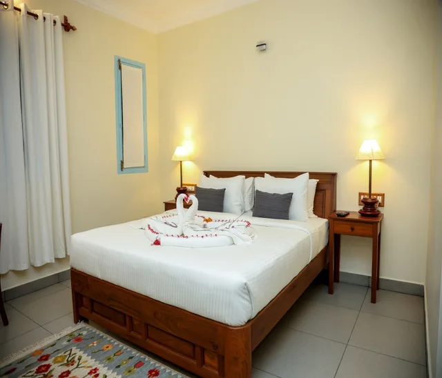 غرفة كلاسيكية بسرير كينج، Mango Hill La Serene Pondicherry 3/4