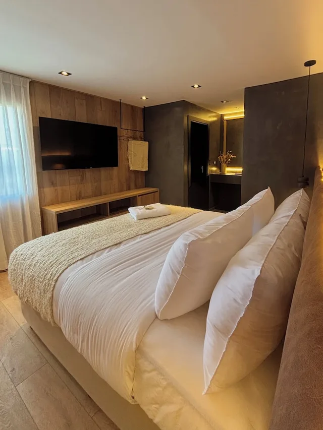 غرفة بريميوم بسرير كينج، Amigo Del Mundo Hosteria Y Apart Hotel 3/9