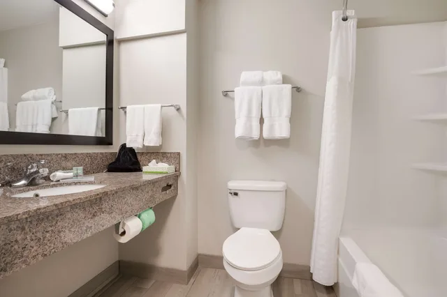 غرفة قياسية بسريرين كوين، Best Western Nsu Inn 5/6