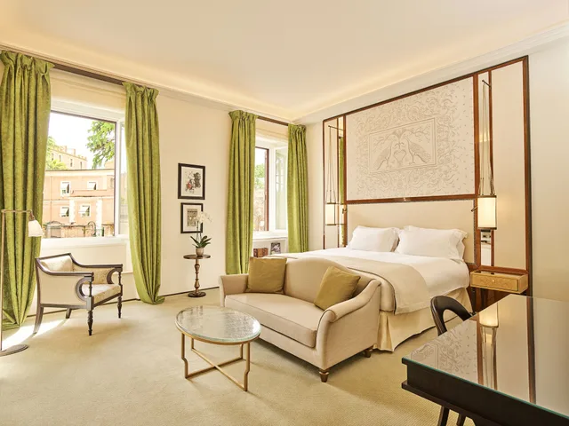 Junior Suite, King Bed, Eden Rome 2/3