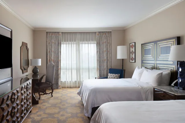 غرفة تقليدية بسريرين كوين بإطلالة على المدينة، Westin Riverwalk Hotel 2/5