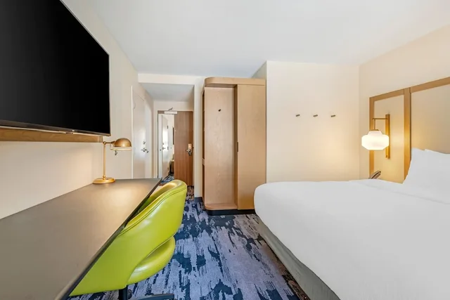 غرفة بسرير كينج لذوي الإعاقة، Fairfield Inn & Suites North Conway 1/6