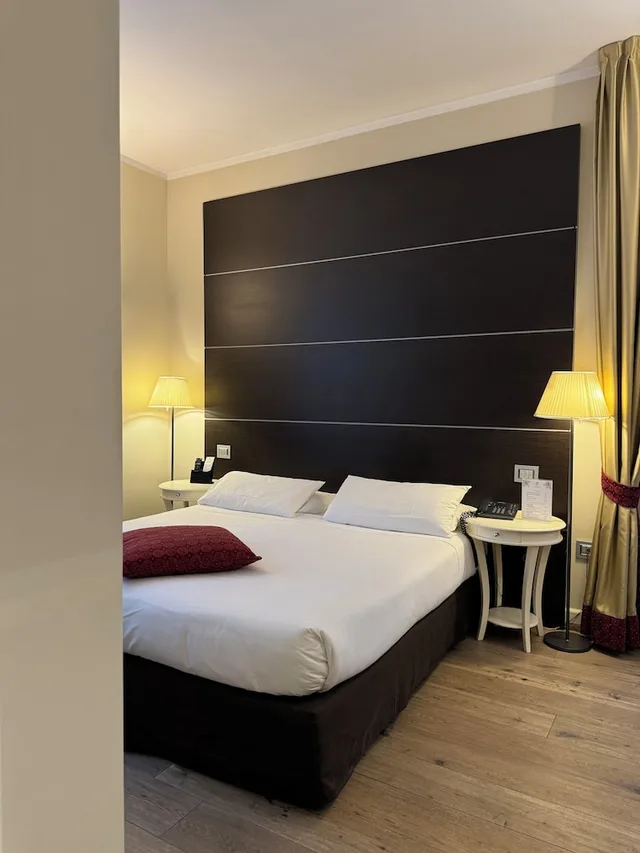 Room, Double or Twin Bed, Town House 33 4/10