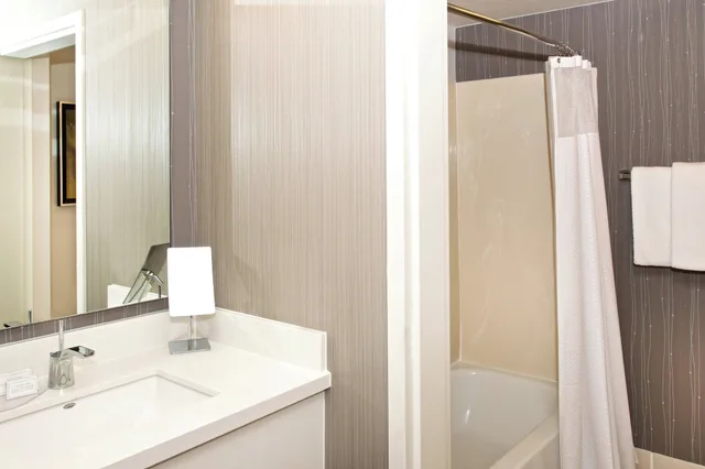 Pure, Wellness, 2 Queen Beds, Courtyard By Marriott Oakland Airport 5/5