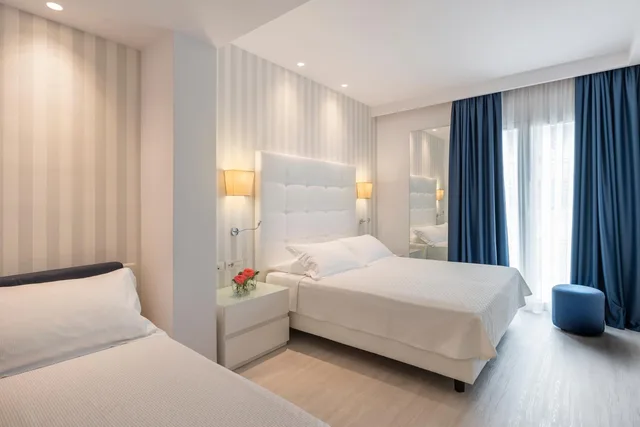 غرفة قياسية ثلاثية، Hotel Fedora 5/6
