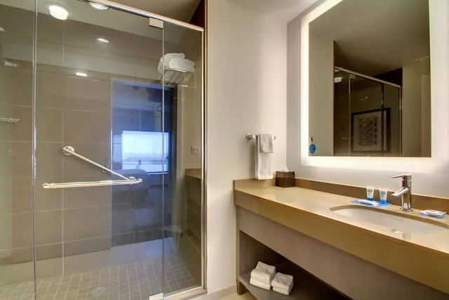 غرفة قياسية بسرير كينج، Hyatt House Chicago/Evanston 4/6