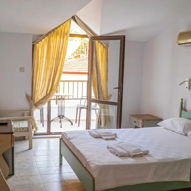 Room, Double or Twin Bed, Side Sea View، Diplomat Hotel 3/10