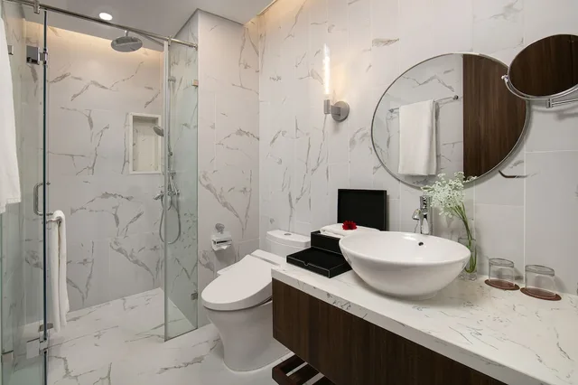 غرفة ديلوكس بسرير كينج، Movenpick Living West Hanoi 6/10
