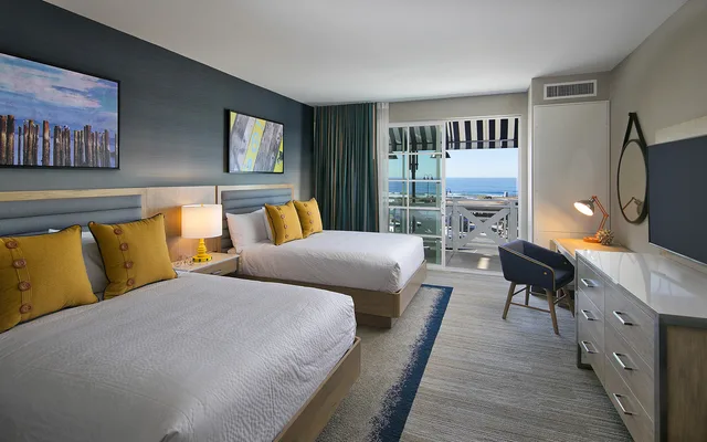 غرفة سوبيريور بسرير كينج، Inn at the Pier Pismo Beach 1/5