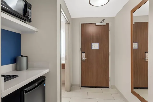 غرفة قياسية بسريرين مزدوجين لذوي الإعاقة، Holiday Inn Express Spring Hill 9/9