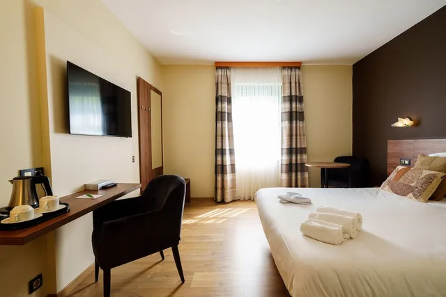غرفة قياسية بسرير مزدوج أو سريرين منفصلين، Les Jardins de la Molignee 6/10