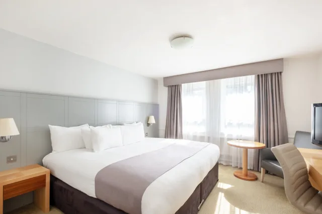 غرفة بريميوم بسرير فردي، Holiday Inn London - Bexley 2/10